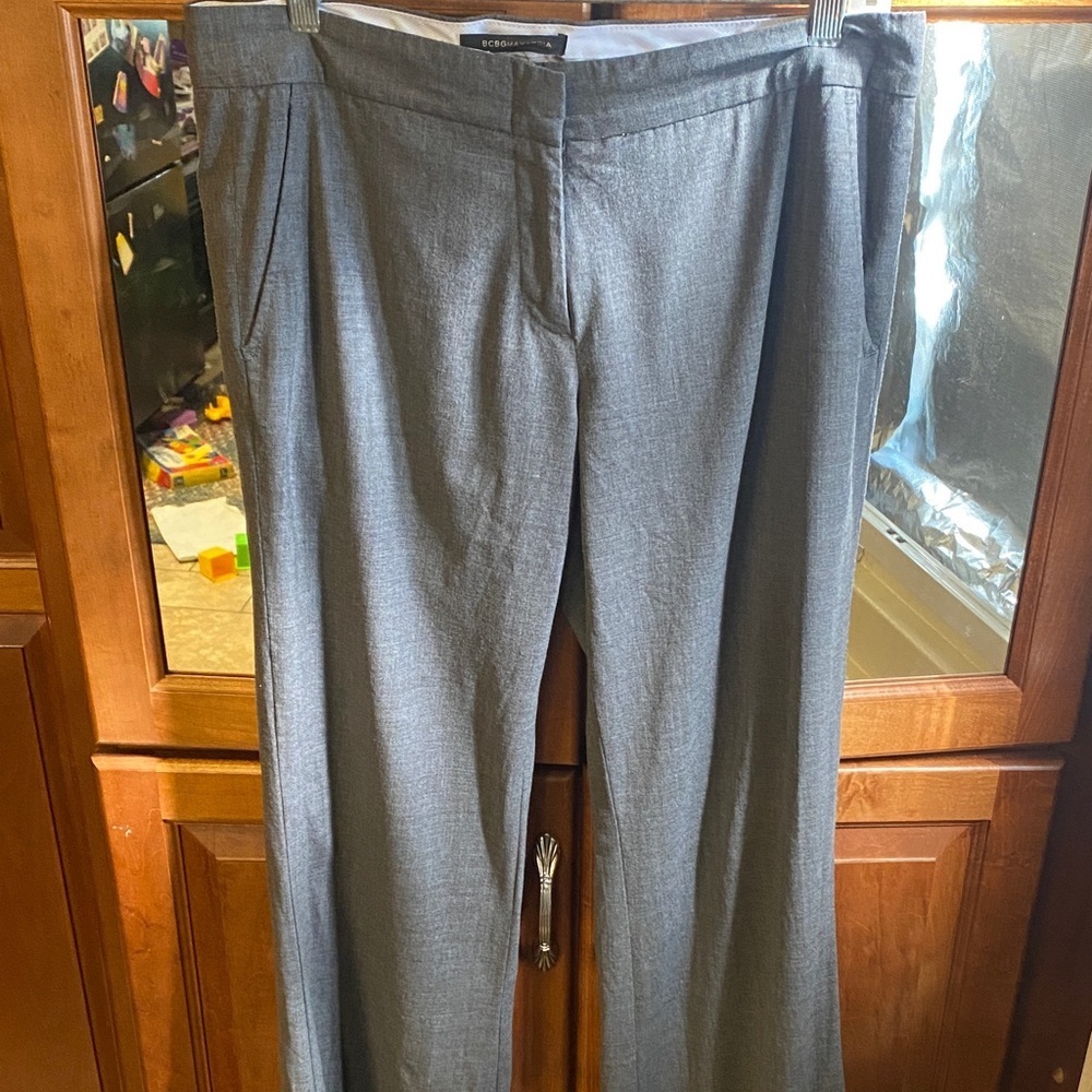 BCBGMaxAzria Charcoal Women’s Wool Size 31 Wide Leg Dress Pants